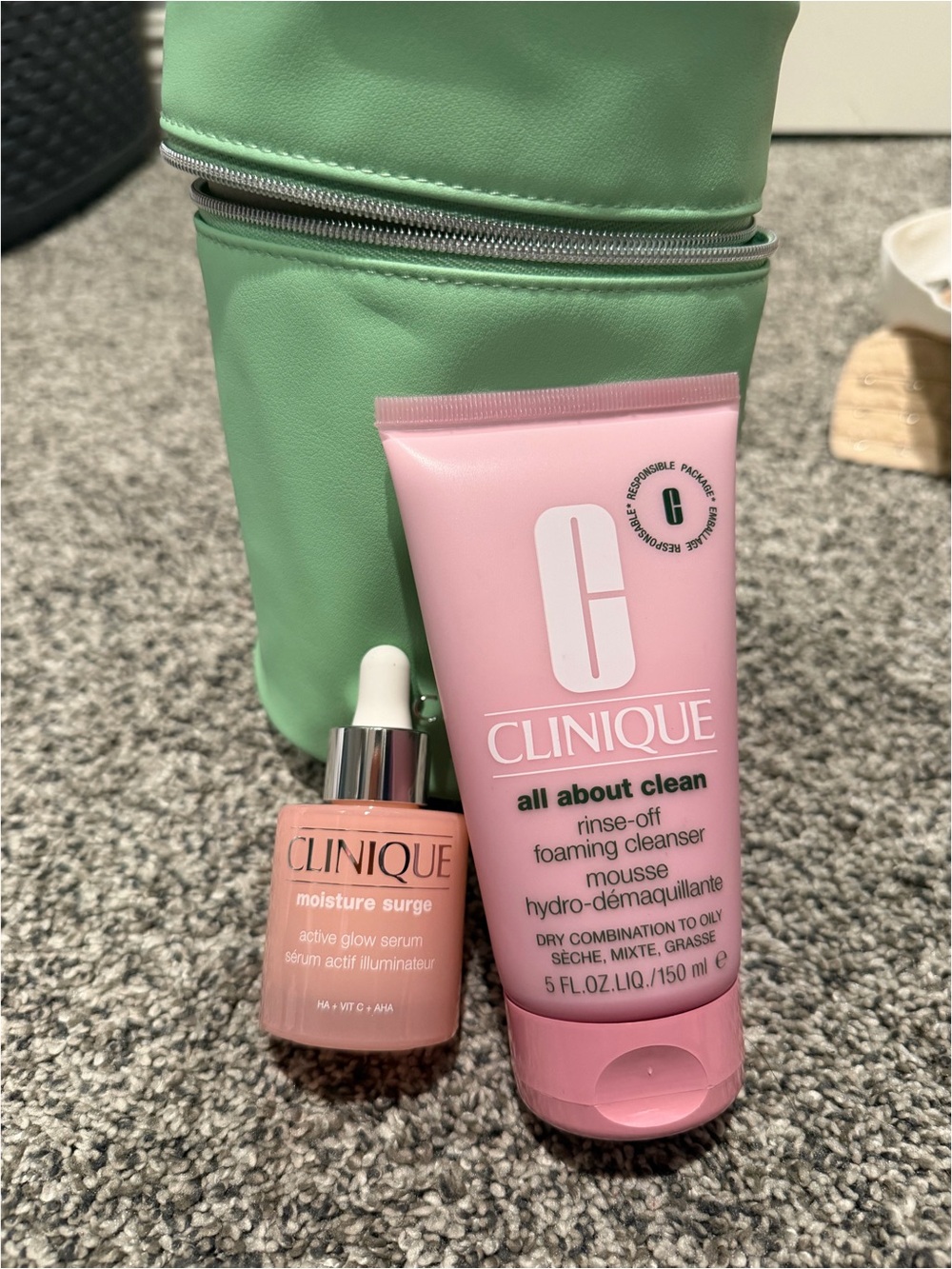 Clinique All About Clean Foaming Cleanser - Light Pink Tube